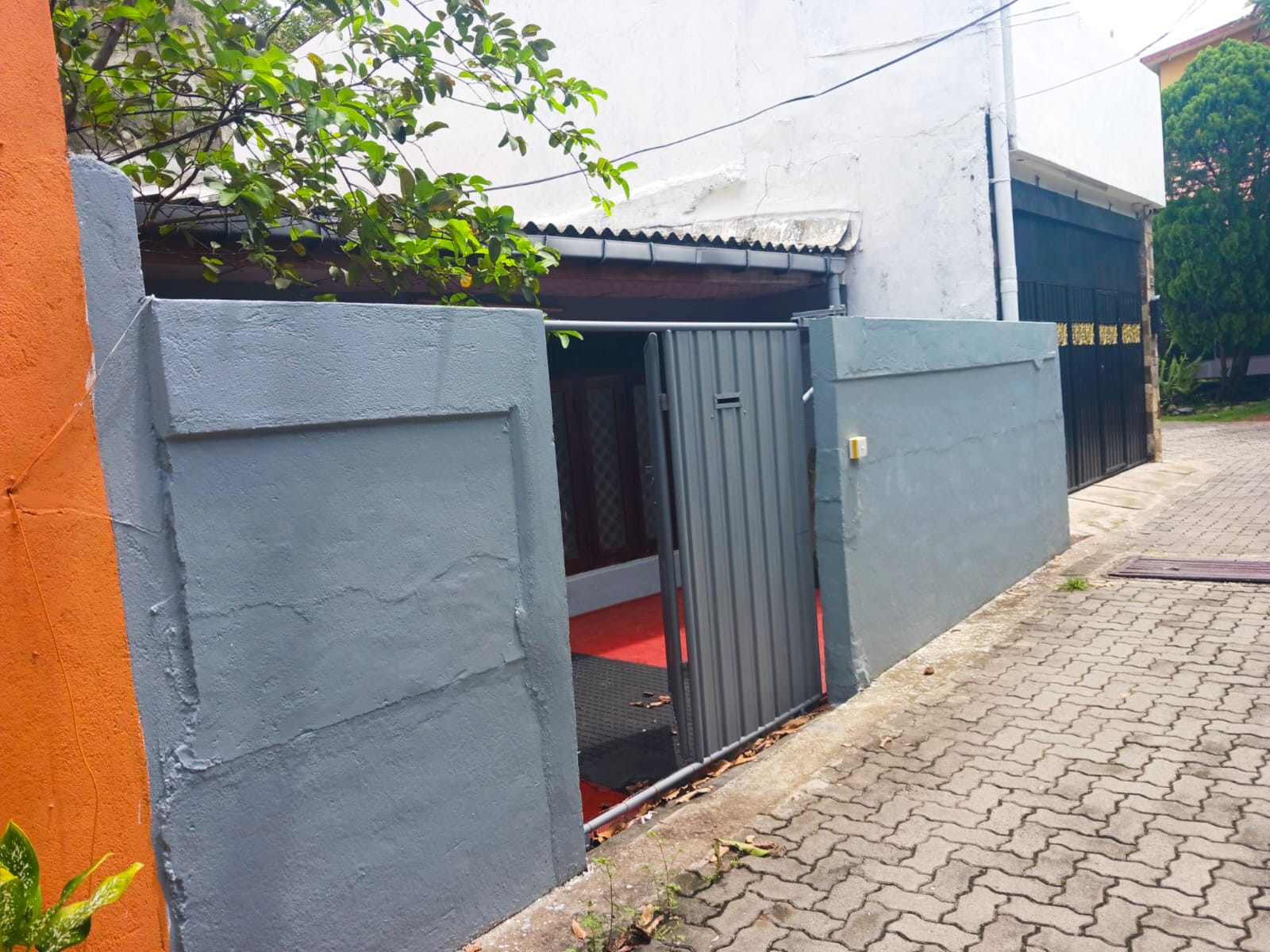 House for sale in Waidya Road, Dehiwala. RE/MAX Sri Lanka